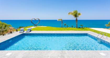 Villa Beach Heaven in Pomos