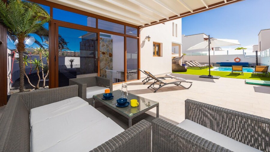 Las Caletas in Teguise