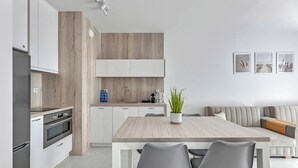 Leilighet – comfort, bakgårdsutsikt | Eget tekjøkken
