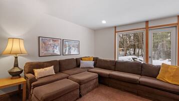 智能电视、壁炉