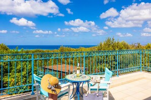 Villa | 3 bedrooms - Villa Poseidonas in Peyia (Pegeia)