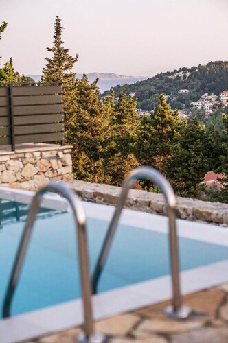 Villa Hill View Ena in Paxi