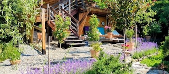 479 Tiny Home, Domeniul von Agodt with beautiful mountain view