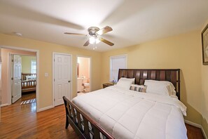 2 habitaciones, decoración personalizada y muebles diferentes