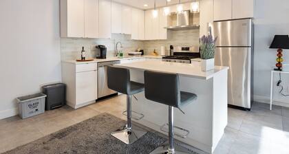 Modern & Cozy Near The Ocean