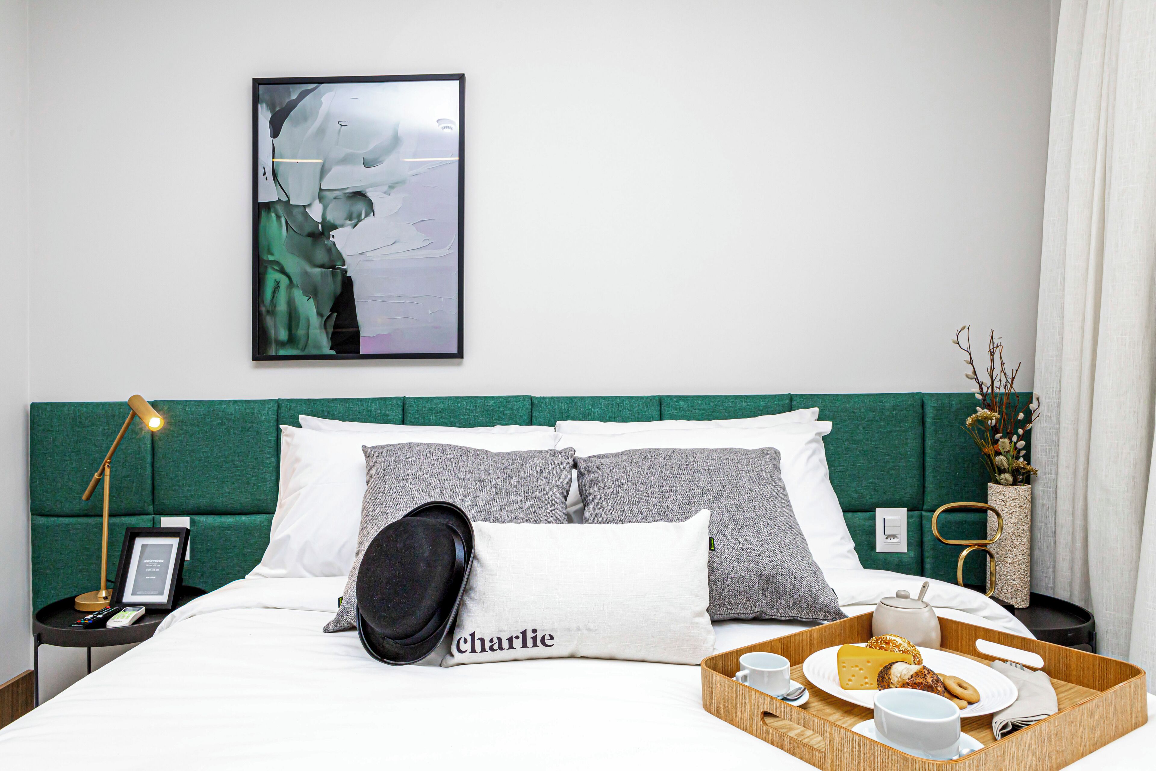 Laptop workspace, free WiFi, bed sheets