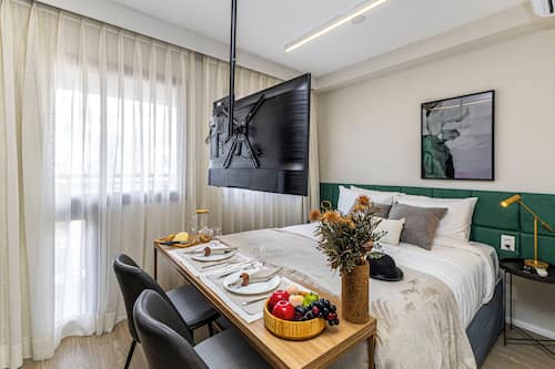 Studio, 1 Double Bed (20m - R) | Laptop workspace, free WiFi, bed sheets