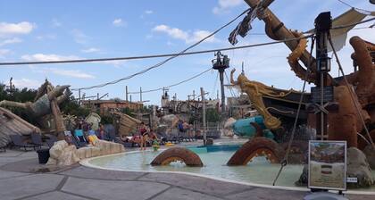 Recent mobile home. 3 bdrms. Vacation village (Les Sables d'Or at Cap d'Agde)