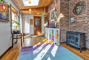 المنشأة من الداخل