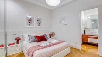 2 Schlafzimmer, BĂŒgeleisen/BĂŒgelbrett, WLAN, BettwĂ€sche