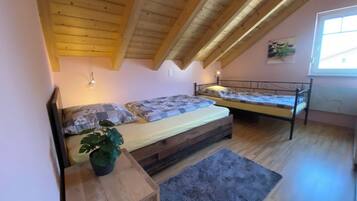 3 Schlafzimmer, Bügeleisen/Bügelbrett, WLAN, Bettwäsche