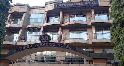 Super Paradise Hotel