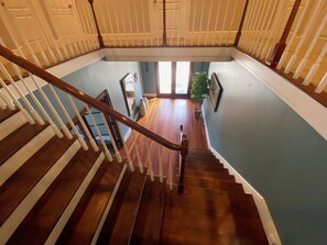 Interior - Bayou canal spacious 5-bedrm house, 1 acre Slidell, AC, WiFi (Slidell)