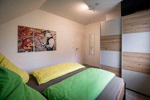 2 Schlafzimmer, Bügeleisen/Bügelbrett, kostenloses WLAN