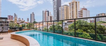 Studio near Shopping and Subway