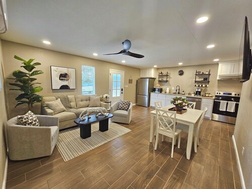 Belton Lakehouse One Bedroom- Unit 3