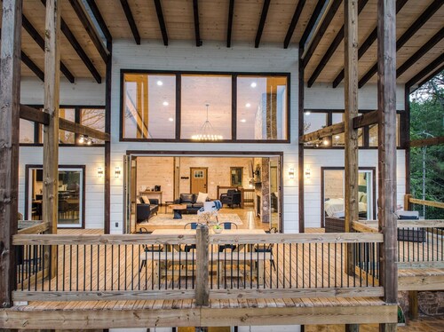 Holiday Magic * View * Outdoor Kitchen * Luxury * EPIC Pool