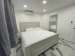 Tabla de planchar con plancha y wifi 