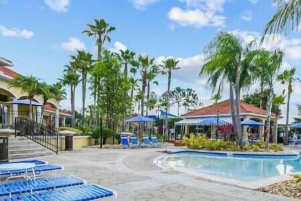 Piscine extérieure, piscine chauffée