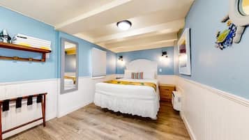 1 bedroom, free WiFi, bed sheets