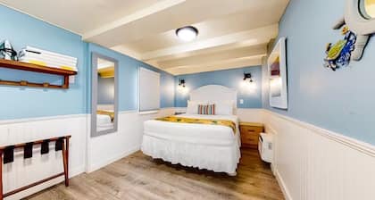 Welcome Matt's - Truman @ Duval | Ideal One-Bedroom Retreat