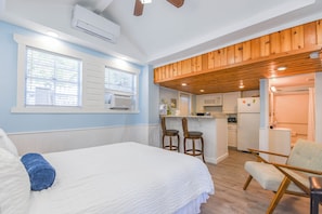 1 bedroom, WiFi - Welcome Matt's - Truman @ Duval | Perfect Hideaway! (Key West)