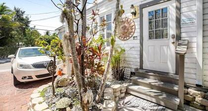 Holly's Hideaway - Truman @ Duval | Charming Hideaway Near Duval!