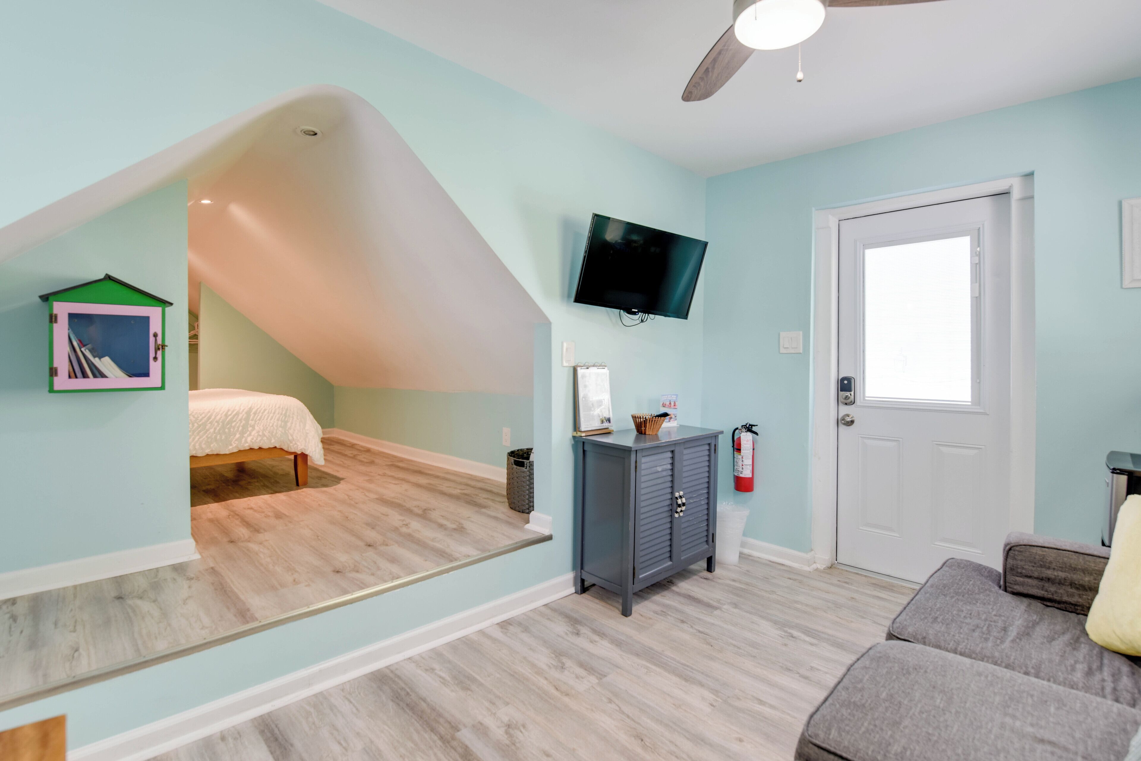 1 多间卧室、WiFi