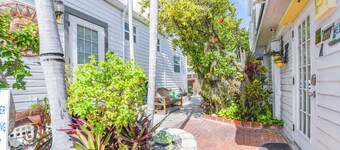 Scott's Cottage - Truman @ Duval | Perfect Spot in Old Town Key West!
