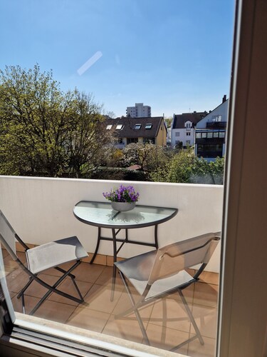 Komfortabel und Ideal für Frankfurt - Flughafen, Darmstadt, Mainz und Wiesbaden