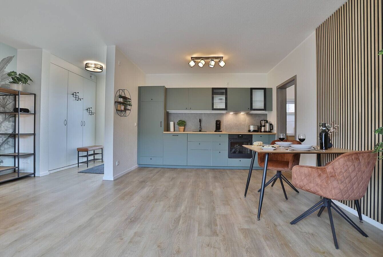 Kühlschrank, Ofen, Herdplatte, Geschirrspüler