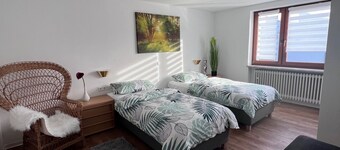 Bright apartment (110 m²) with balcony, 2 bedrooms, 2 bathrooms for 4-6 people