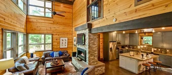 Big Bear Lodge Cabin in Broken Bow | Luxury Theater Retreat for Large Groups