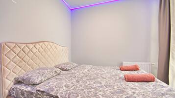 Comfort Apartment, Balcony, Courtyard View | Iron/ironing board, free WiFi