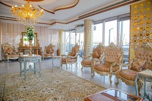 Reception - Taeish ALHayat for serviced apartments (Jeddah)