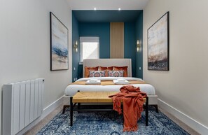 3 bedrooms, iron/ironing board, travel cot, WiFi