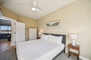 1 bedroom, iron/ironing board, free WiFi, bed sheets - Beachview Twin #1 at Delton Grand (428) (Wisconsin Dells)