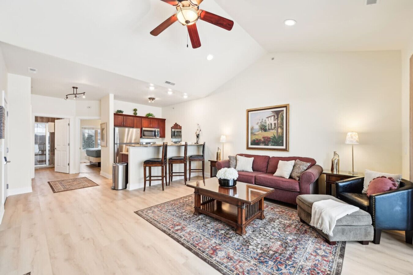 Smart-tv en een open haard