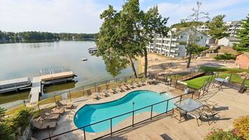 Innenpool, beheizter Pool