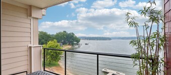 Comfy Views Condo - Delton Grand 423