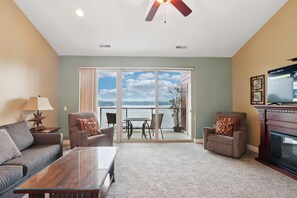 TV connectée, cheminée