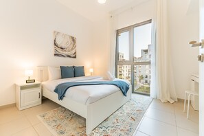 2 bedrooms, in-room safe, iron/ironing board, free WiFi