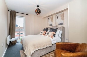 2 chambres, fer et planche à repasser, Wi-Fi, literie fournie