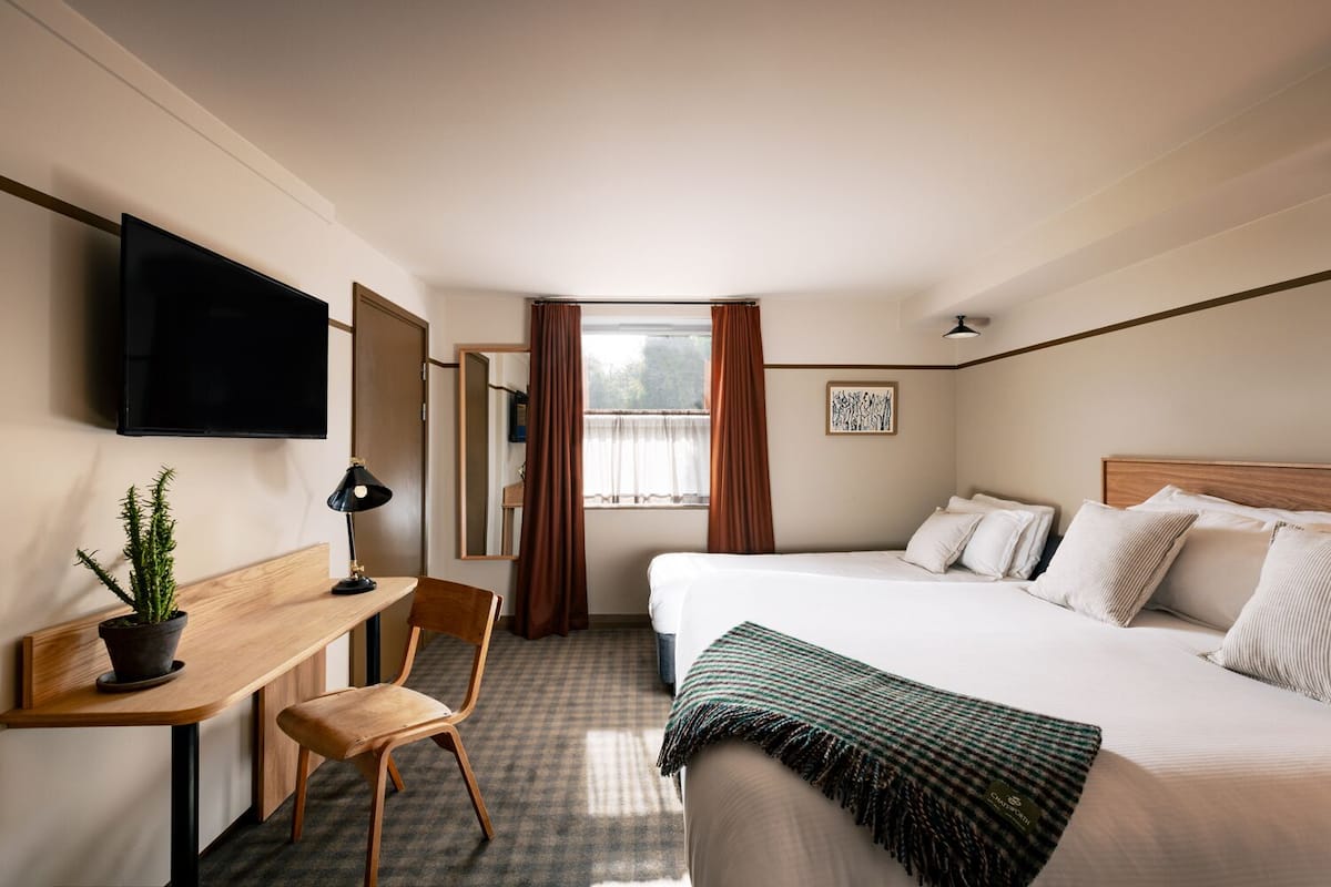 Family Triple Room | Iron/ironing board, WiFi (free)