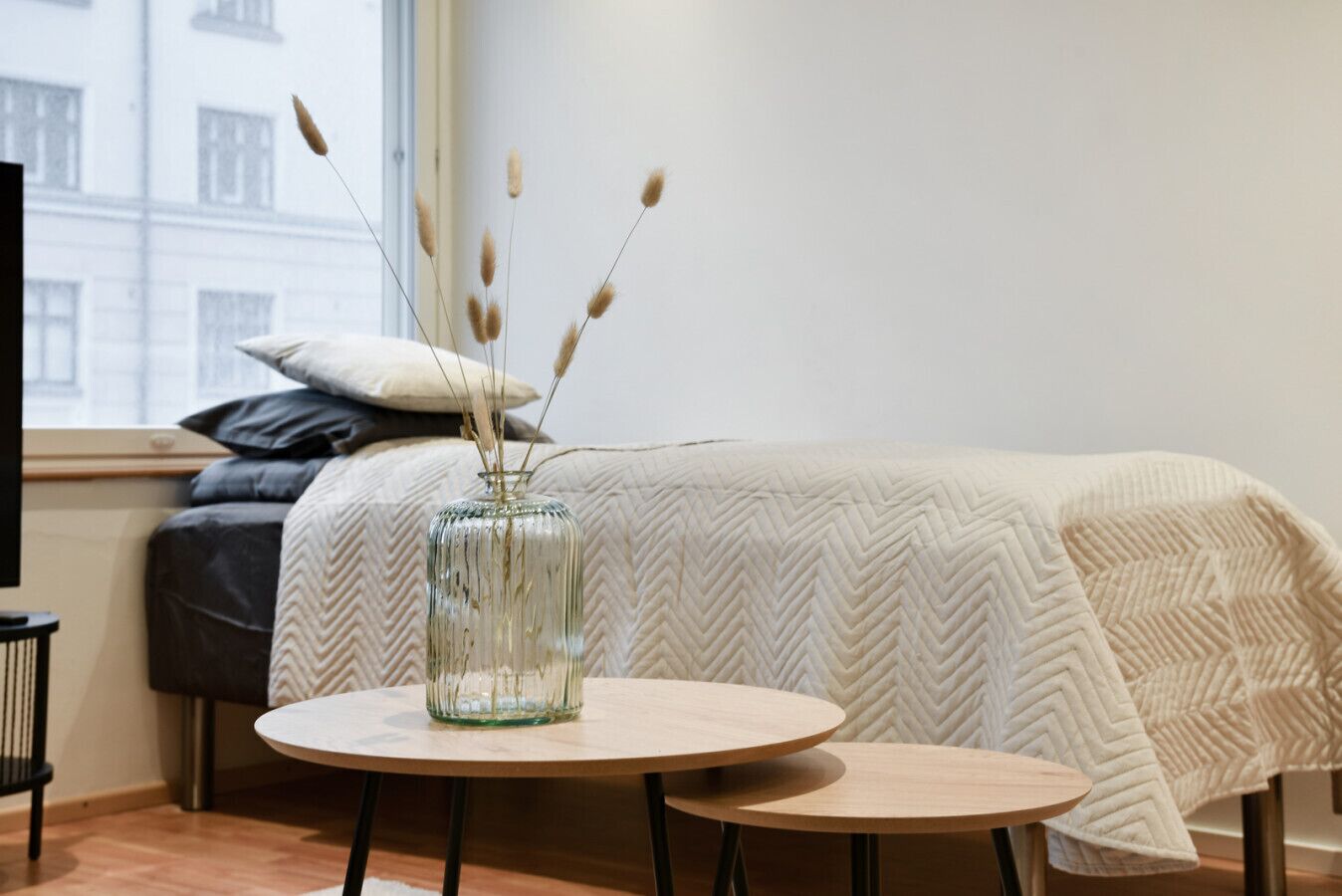 3 室のベ ッドルーム、デスク、アイロン / アイロン台、旅行用ベビーベッド