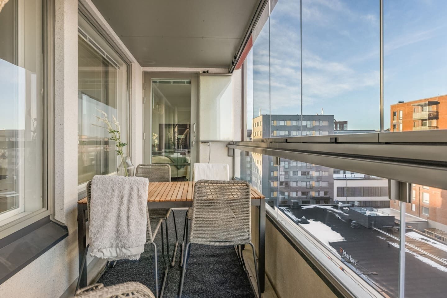 屋外ダイニングエリア