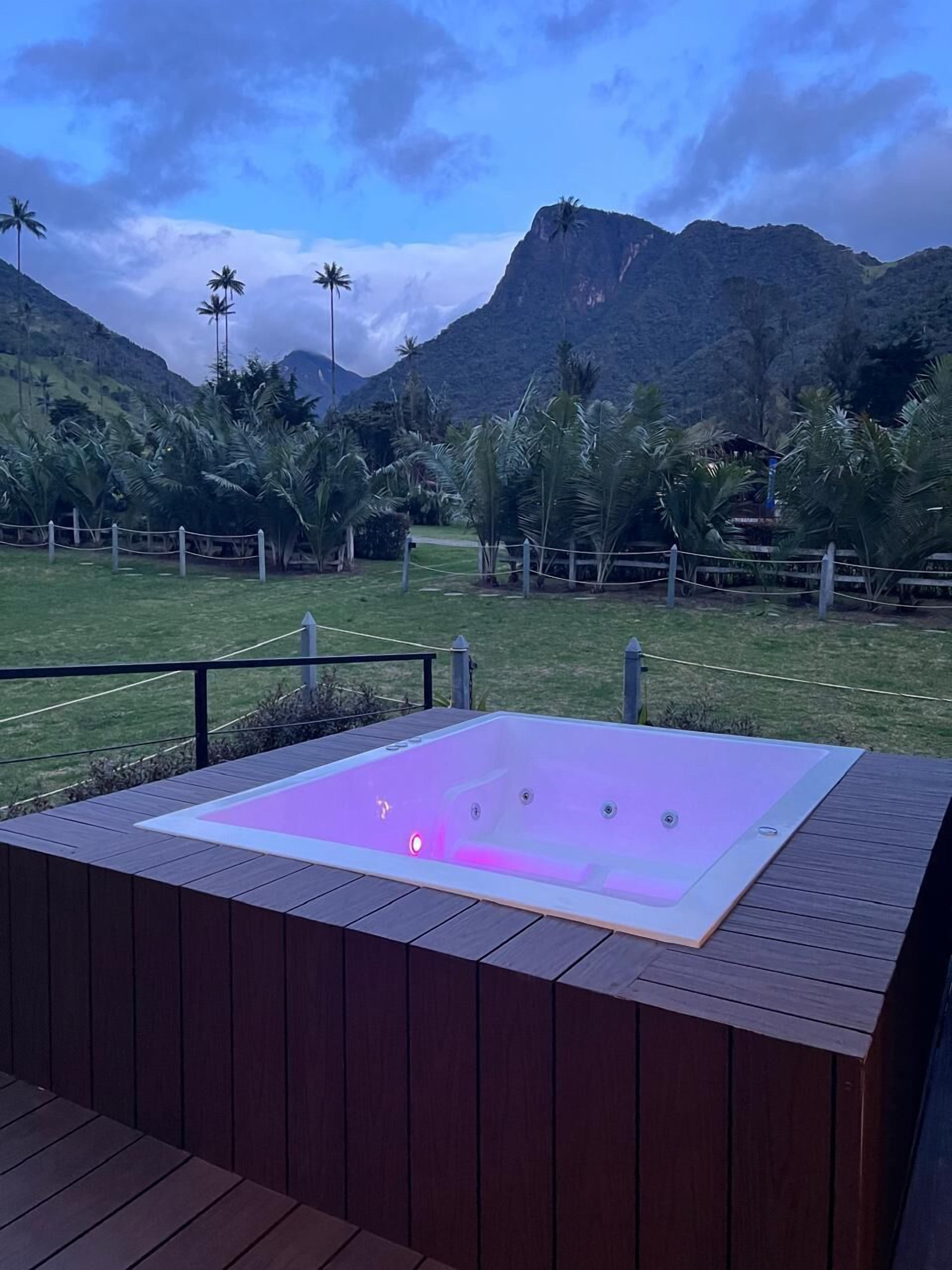 豪華小屋, 1 張特大雙人床和 1 張沙發床, 廚房, 山谷景觀 | 起居區