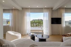 Smart TV - Acropolis Penthouse Plunge Pool (Athina)