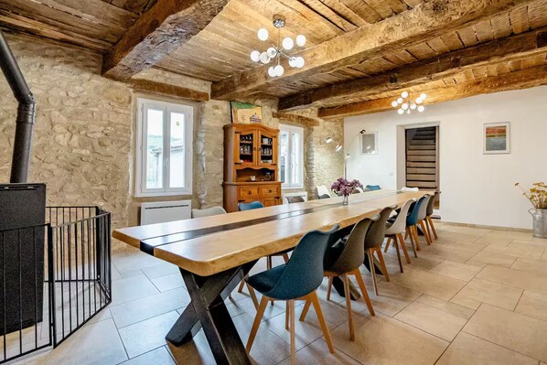 Meeting facility - Provencal house with swimming pool (Banon)