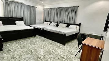 Family Room | Free WiFi